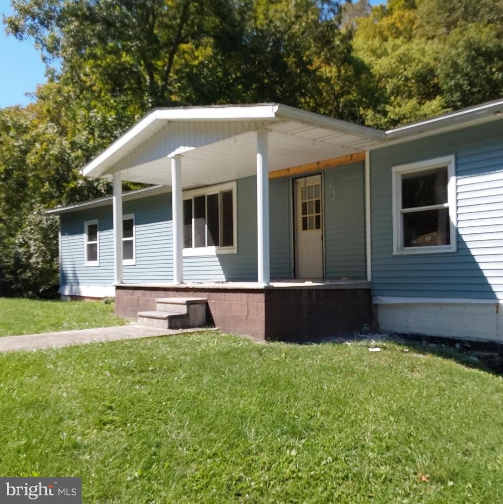 Currently Displayed Property Photo
