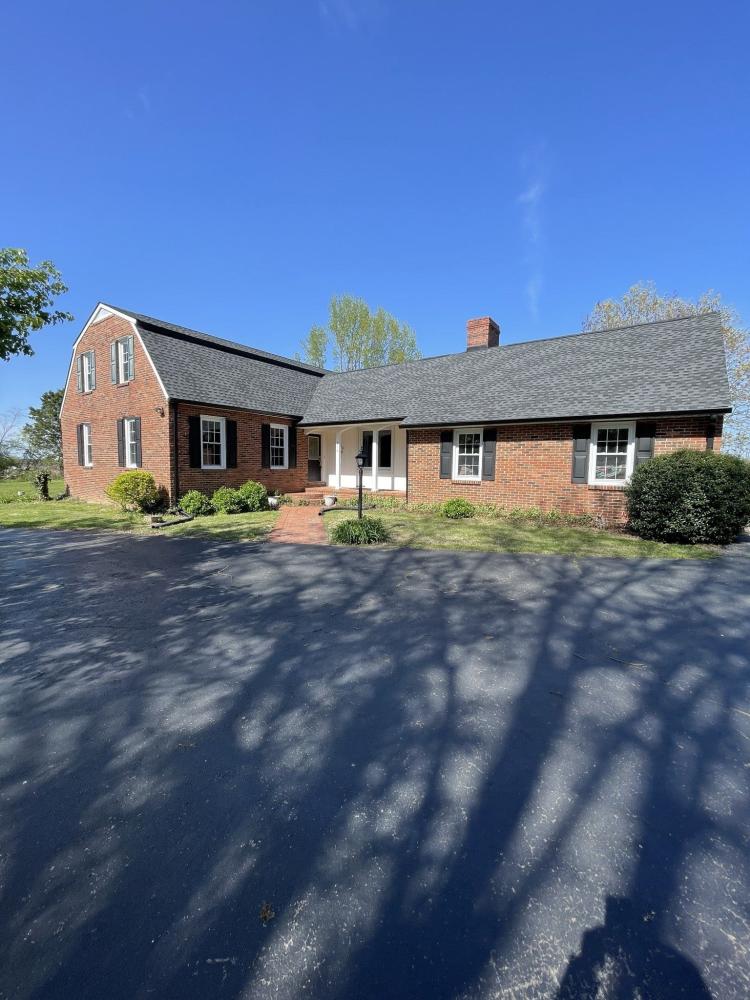 Currently Displayed Property Photo