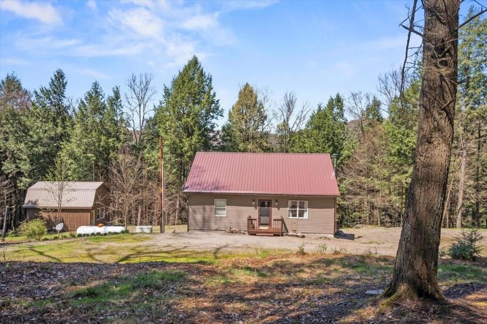 Currently Displayed Property Photo