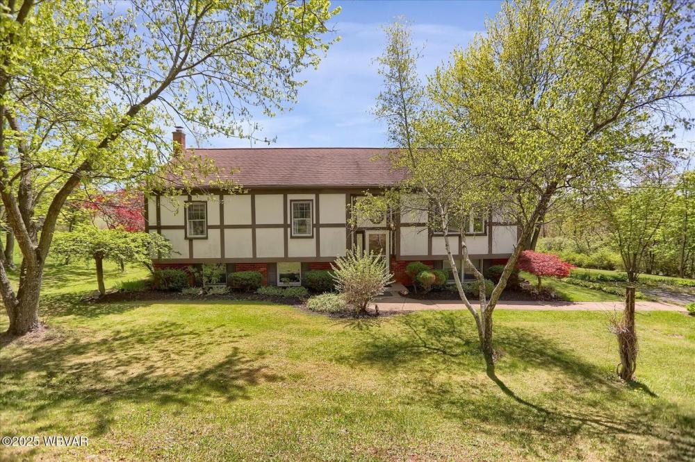 Currently Displayed Property Photo