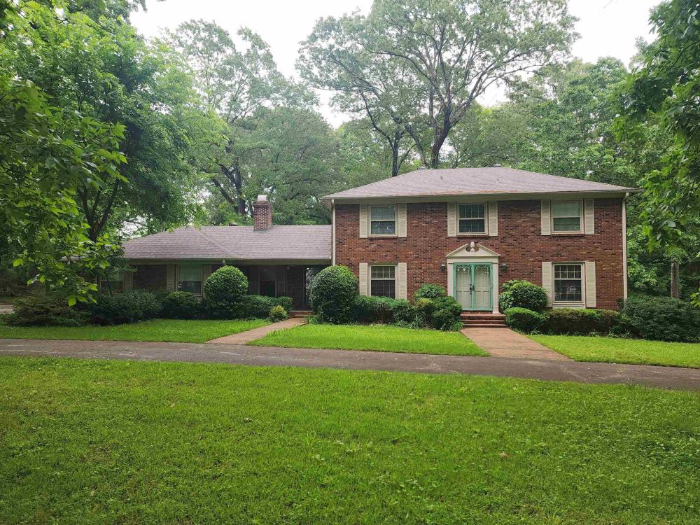 Currently Displayed Property Photo