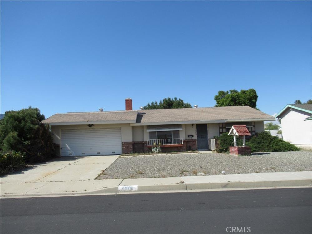 Currently Displayed Property Photo