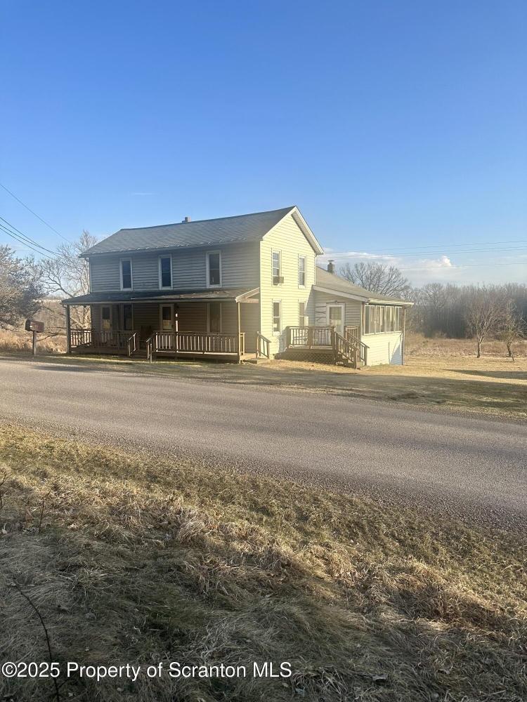 Currently Displayed Property Photo