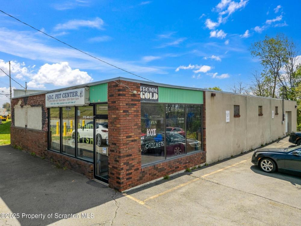 Currently Displayed Property Photo