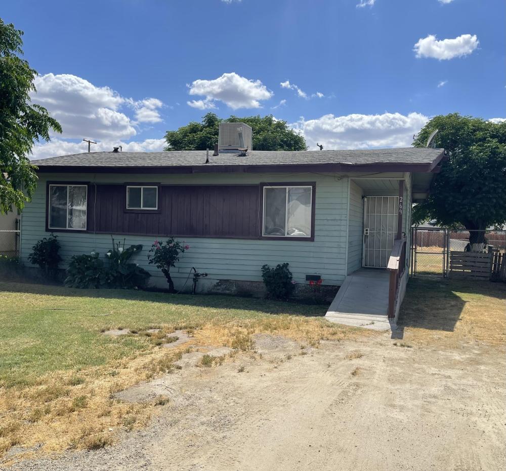Currently Displayed Property Photo