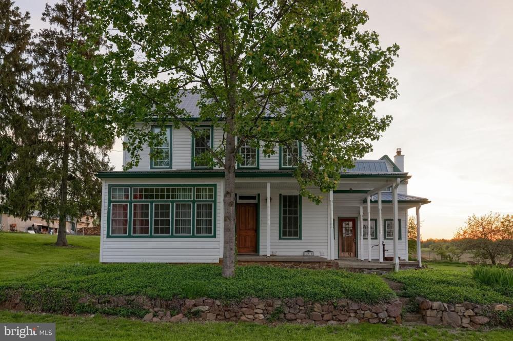 Currently Displayed Property Photo