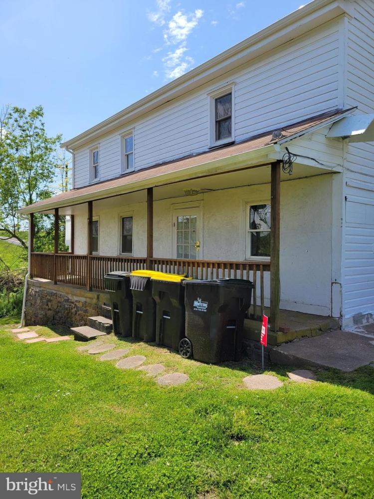Currently Displayed Property Photo